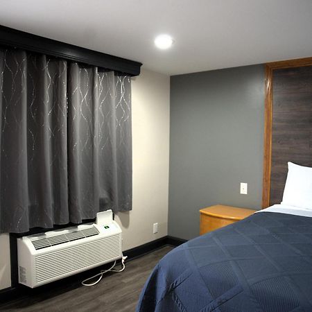 Carrier Motor Lodge Newington Екстериор снимка